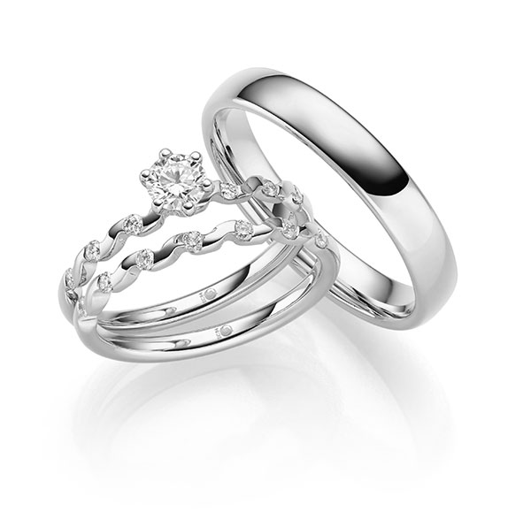 Trauringe Graugold 63 Graugold 585 Trauringe / Trauringe von Rubin, Modell RU-1737-5, mit 0.420 ct TW/SI Diamanten. Erhältlich bei EVA Trauringwelten in Hagen.