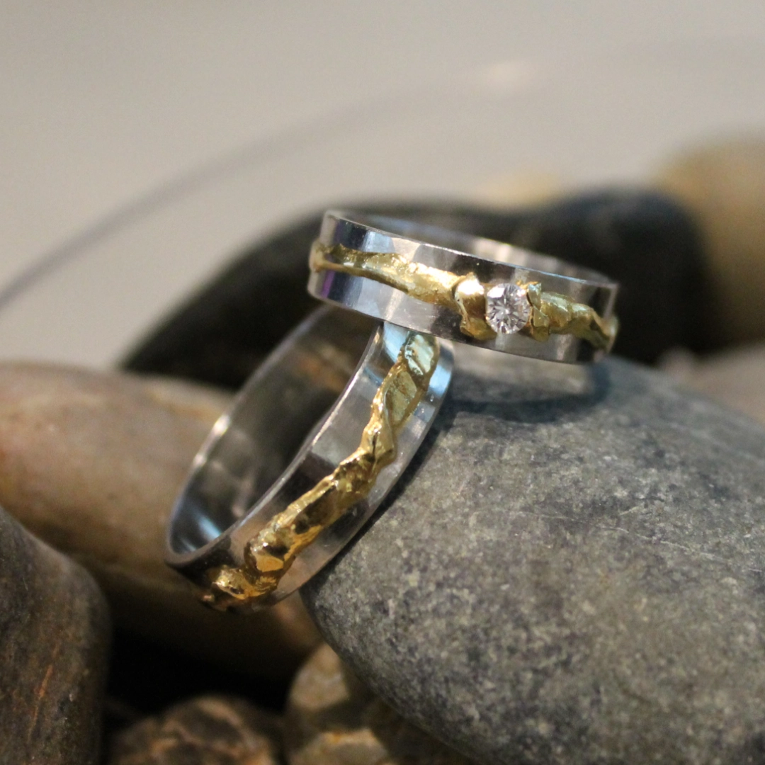 Trauringe Platin 62 Exklusiver Trauring, Platin kombiniert mit Gelbgold und brillantem Diamanten, Adam Goldschmiede Hagen.